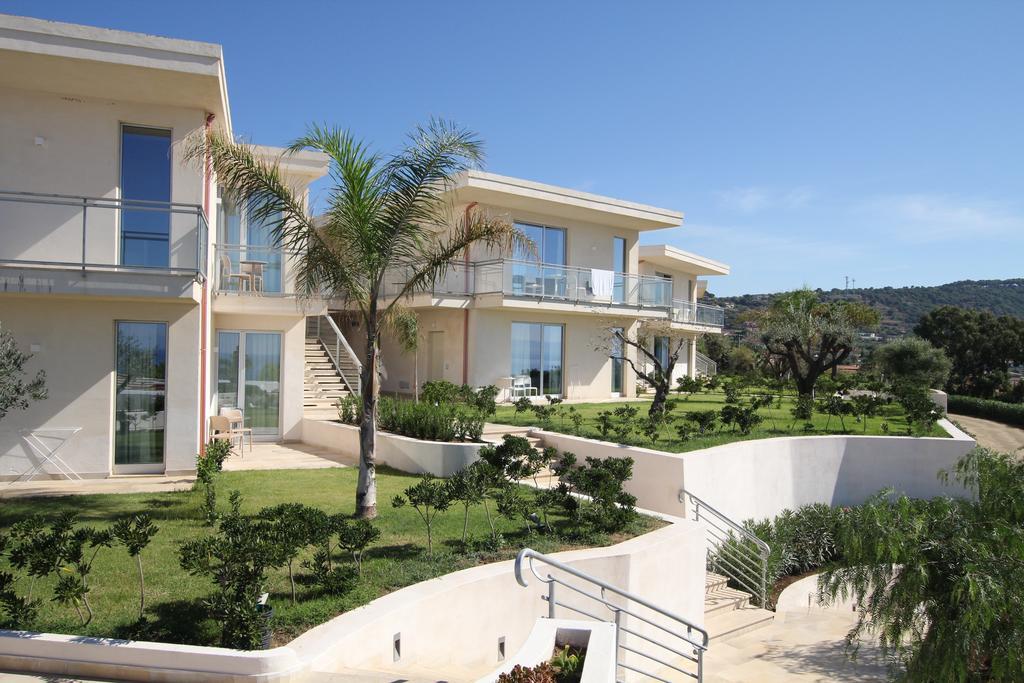 Blue Bay Resort Capo Vaticano Exterior photo