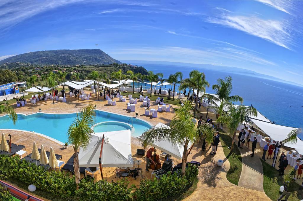 Blue Bay Resort Capo Vaticano Exterior photo